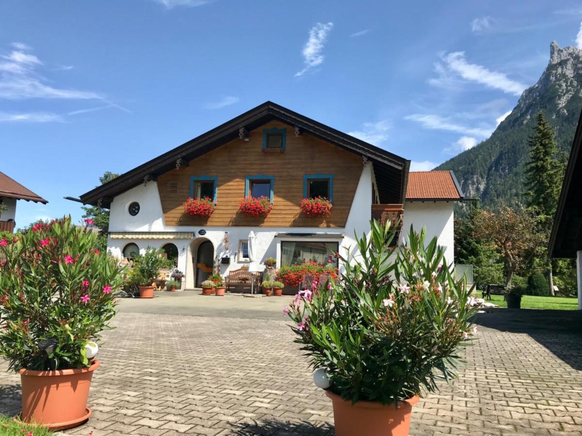 Gaestehaus Edlhuber Mittenwald Buitenkant foto