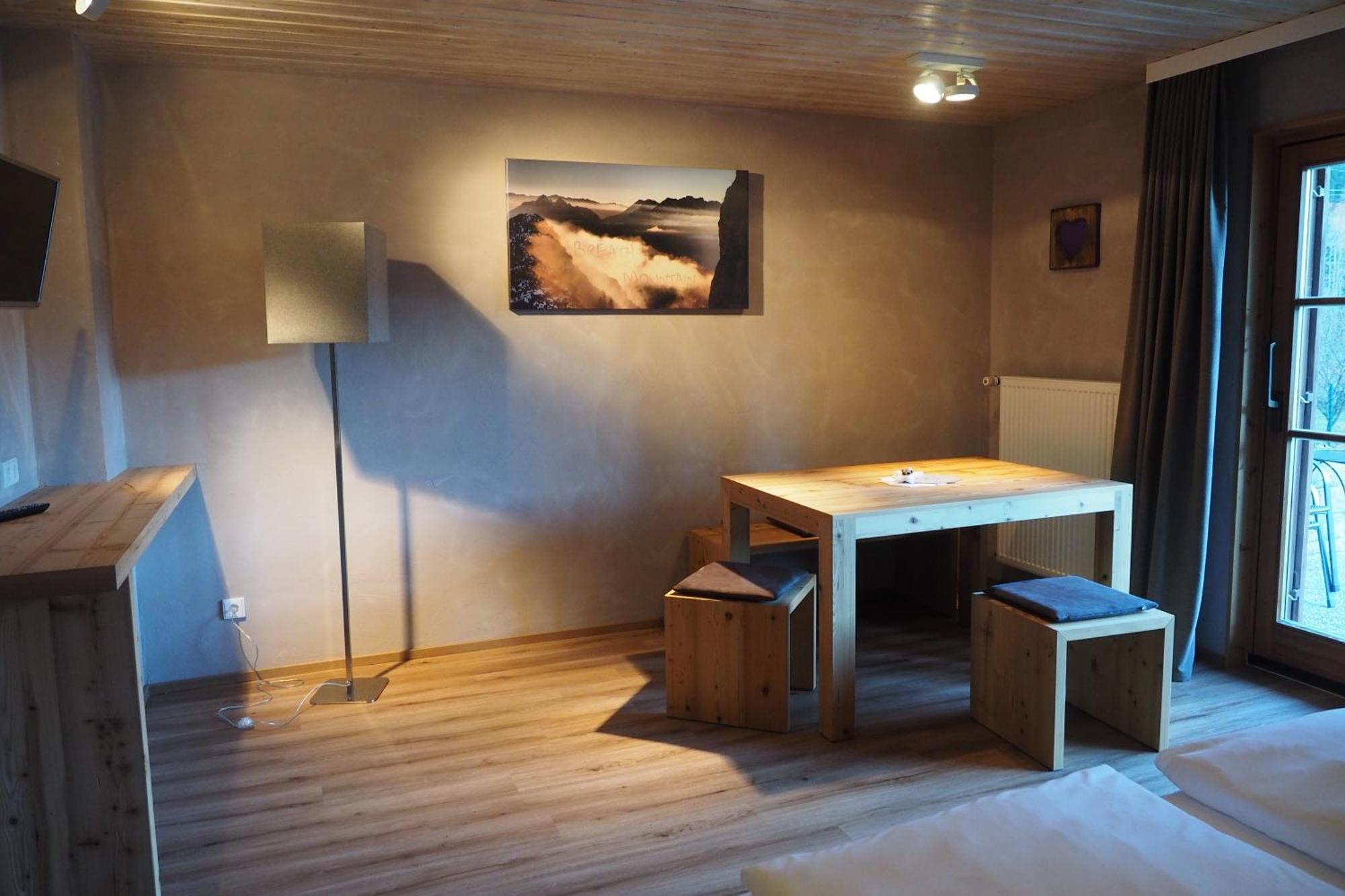 Gaestehaus Edlhuber Mittenwald Kamer foto